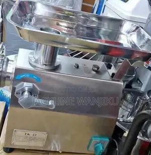 M22 Meat Mincer With Reverse Gear/ Meat Mincer Machine M22