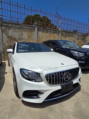 Mercedes-Benz E250 2018 Off white