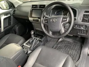 Toyota Land Cruiser Prado 2.8 2018 Black