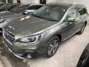 Subaru Outback 2018 Green