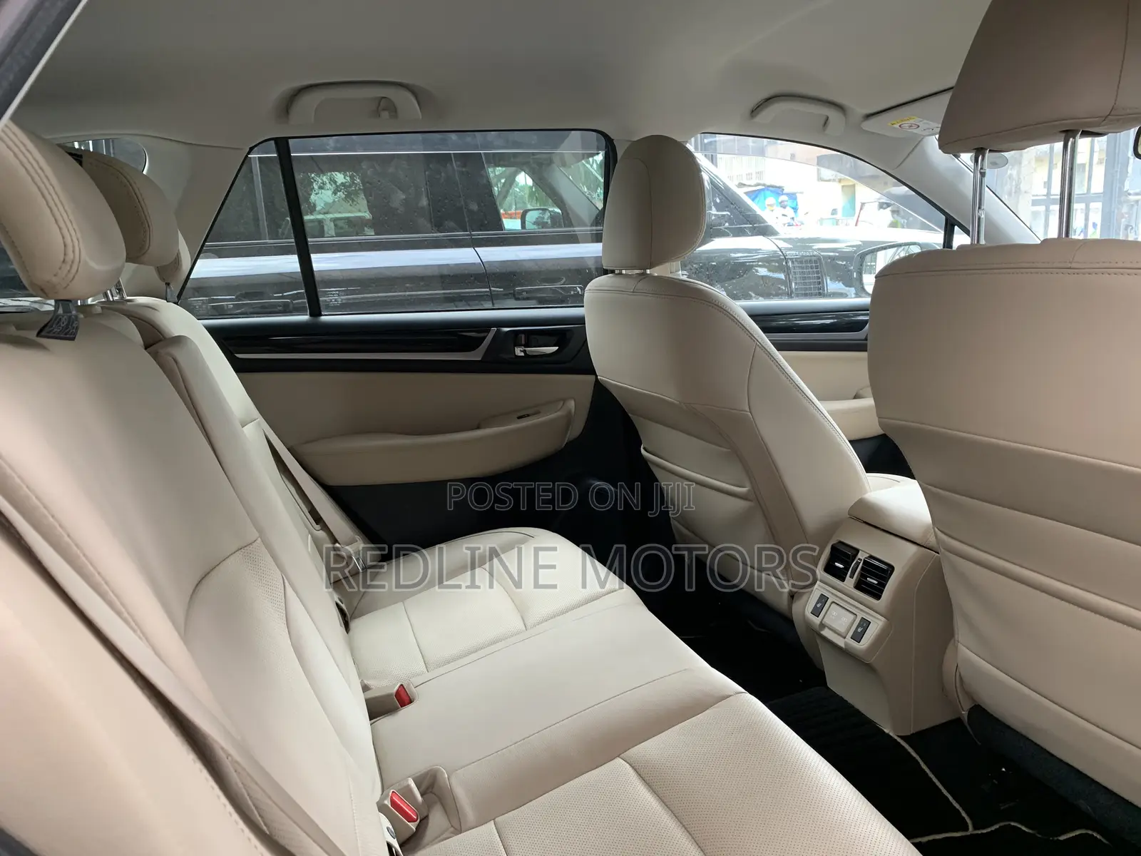 Subaru Outback 2018 Green