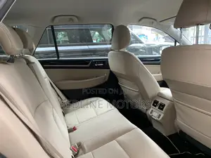 Subaru Outback 2018 Green