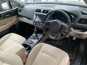 Subaru Outback 2018 Green