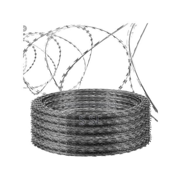 Galvanized 730mm Razor Barbed Wire - main view