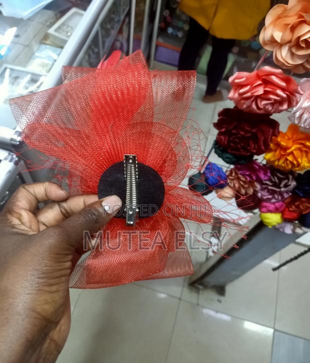 Black Red Fancy Mini Fascinators - thumbnail 3