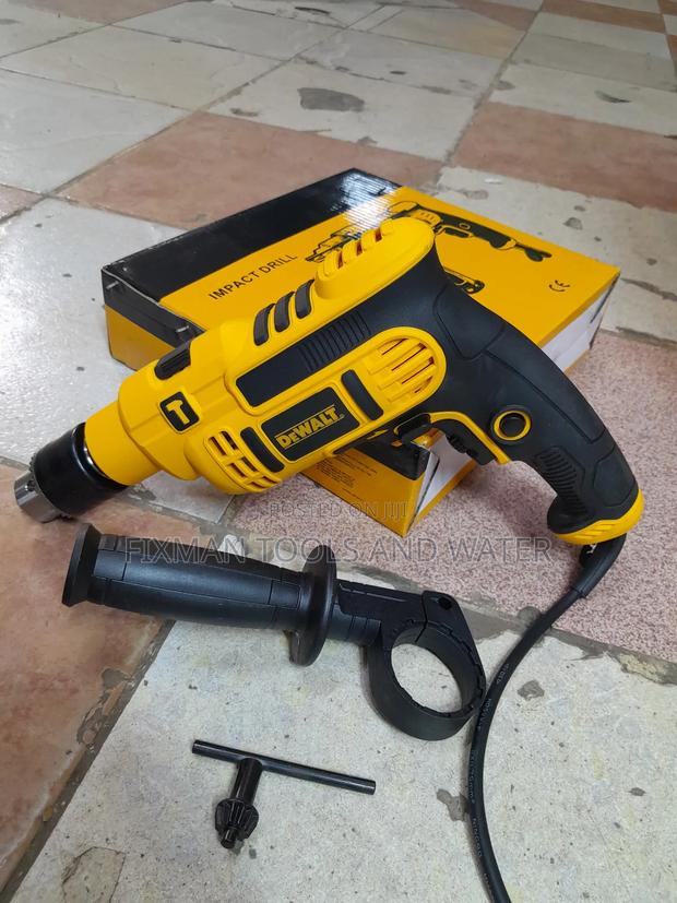 Commercial Dewalt Impact Drill 750 Watts And 2 Free Bits - main view