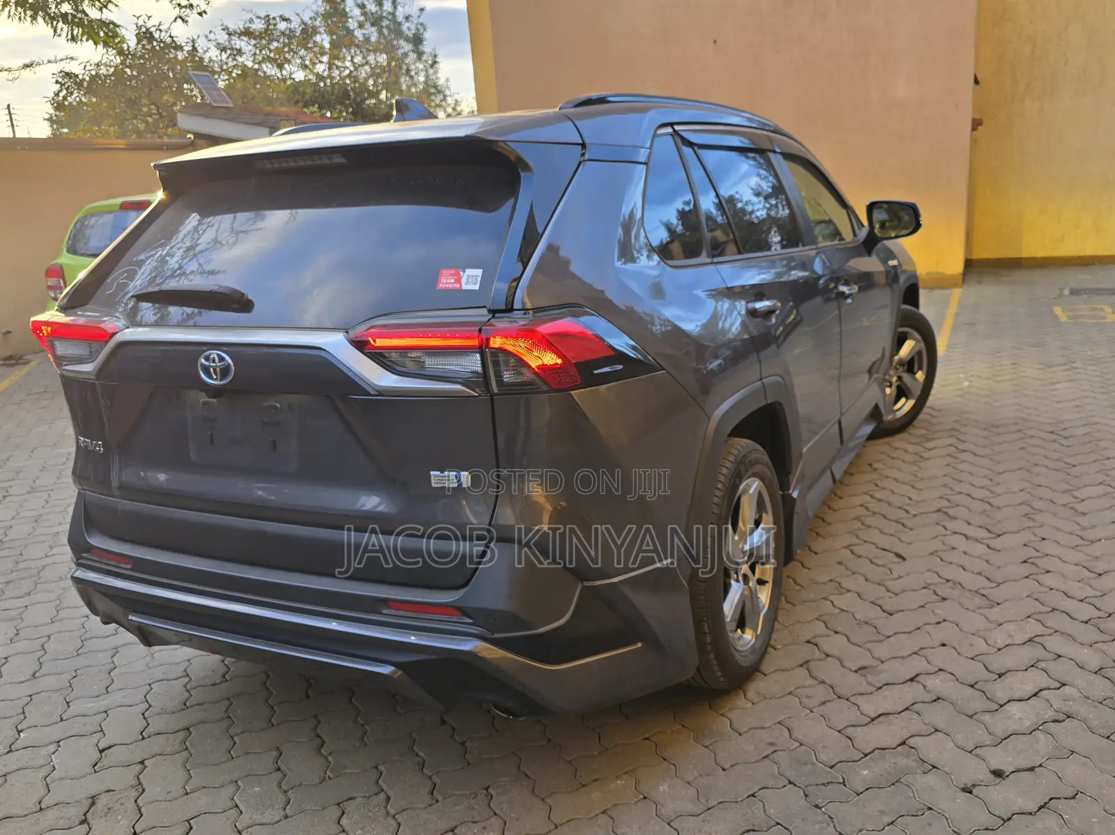 Toyota RAV4 Hybrid 2019 Gray