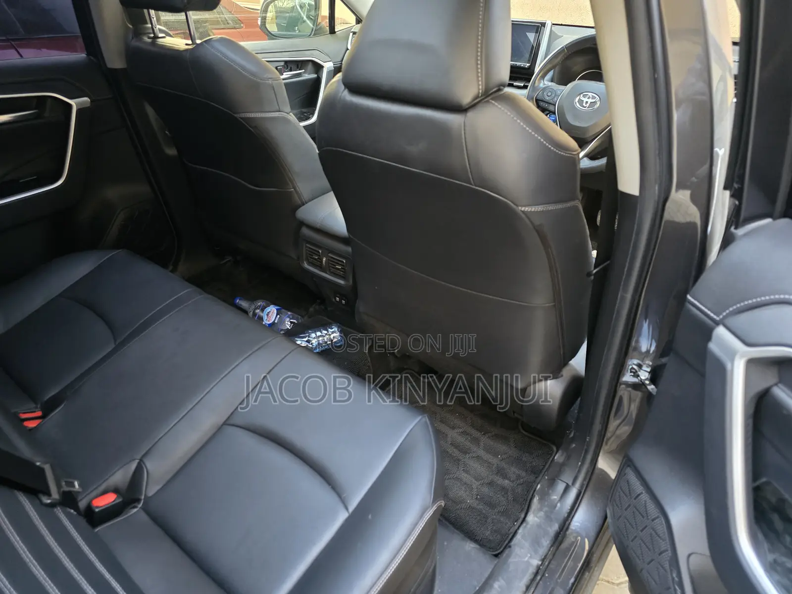 Toyota RAV4 Hybrid 2019 Gray