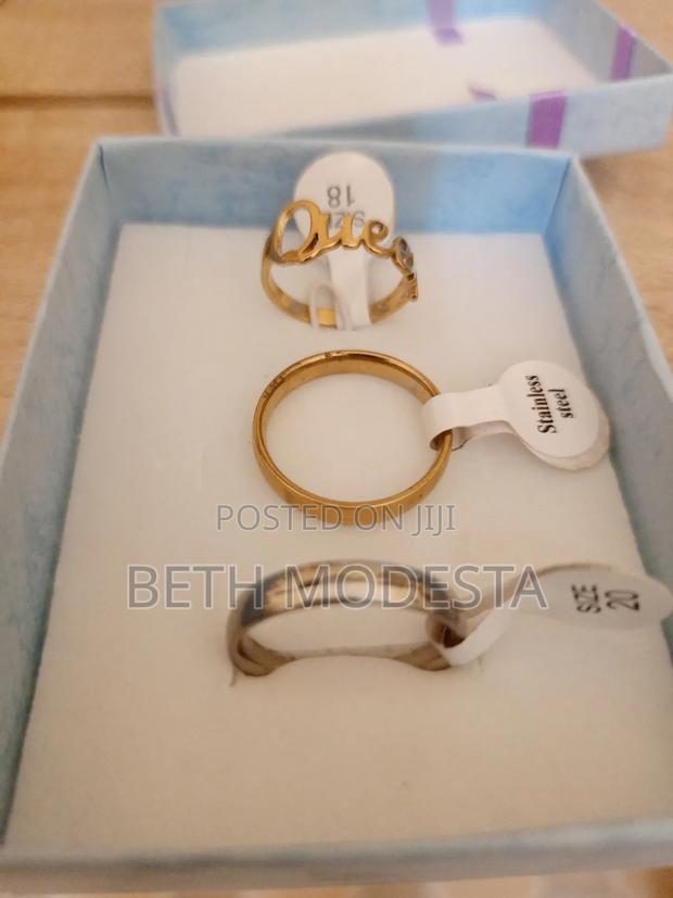 Wedding Engagement Rings. Yellow Gold White Silver Rings