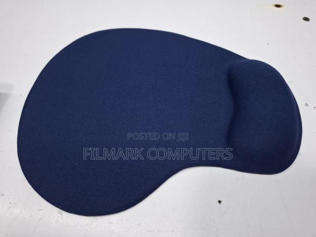 Comfortable Mouse Pad With Gel Wrist Support F-02 ( Blue) - thumbnail 2