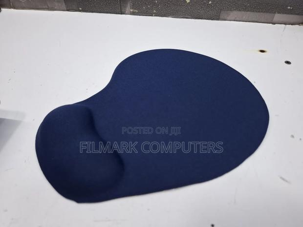 Comfortable Mouse Pad With Gel Wrist Support F-02 ( Blue) - thumbnail 3