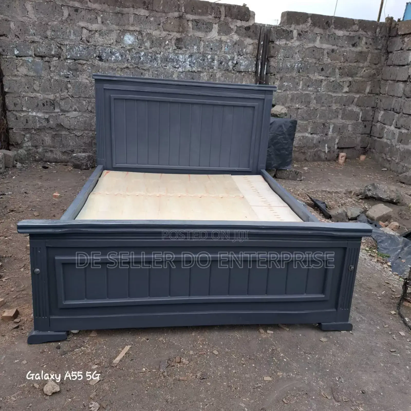 Black Board 5*6 Bed