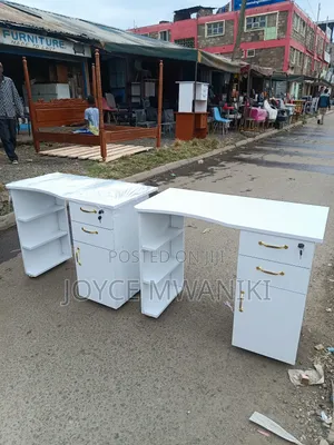 Manicure Tables