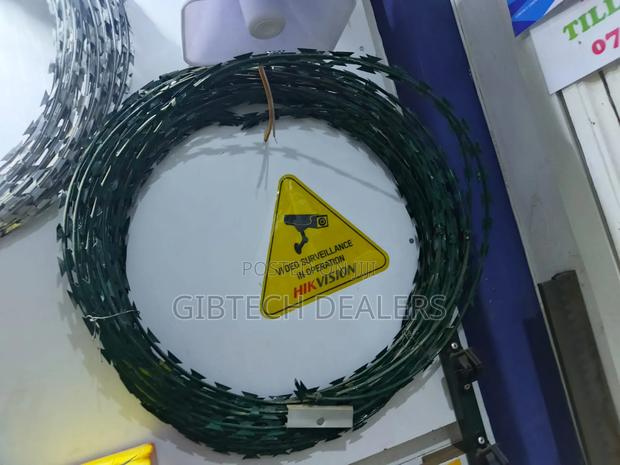 10m Green Razor Wire Double Galvanized - thumbnail 3
