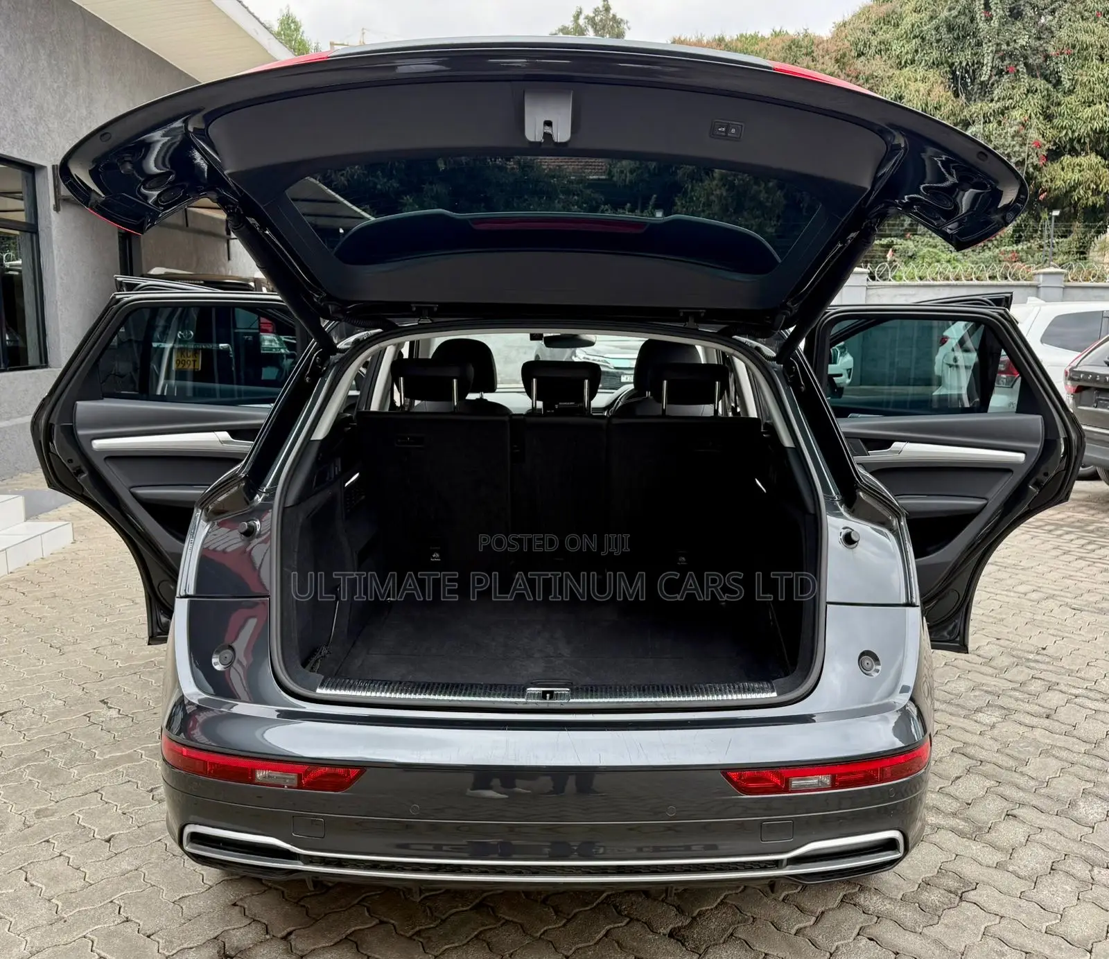 Audi Q5 2.0T Premium AWD quattro 2019 Gray