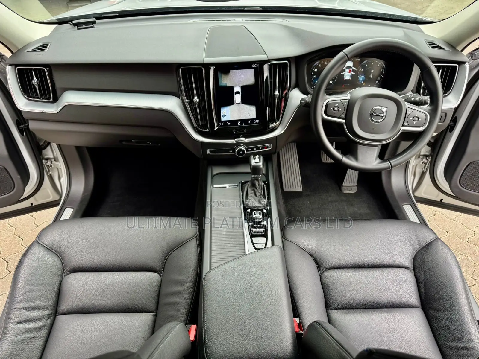 Volvo XC60 T5 R-Design AWD 2019 Silver