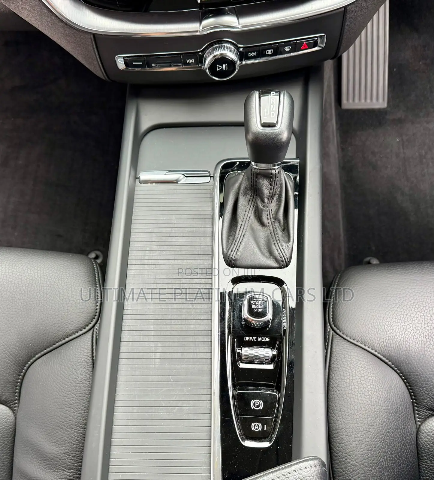 Volvo XC60 T5 R-Design AWD 2019 Silver