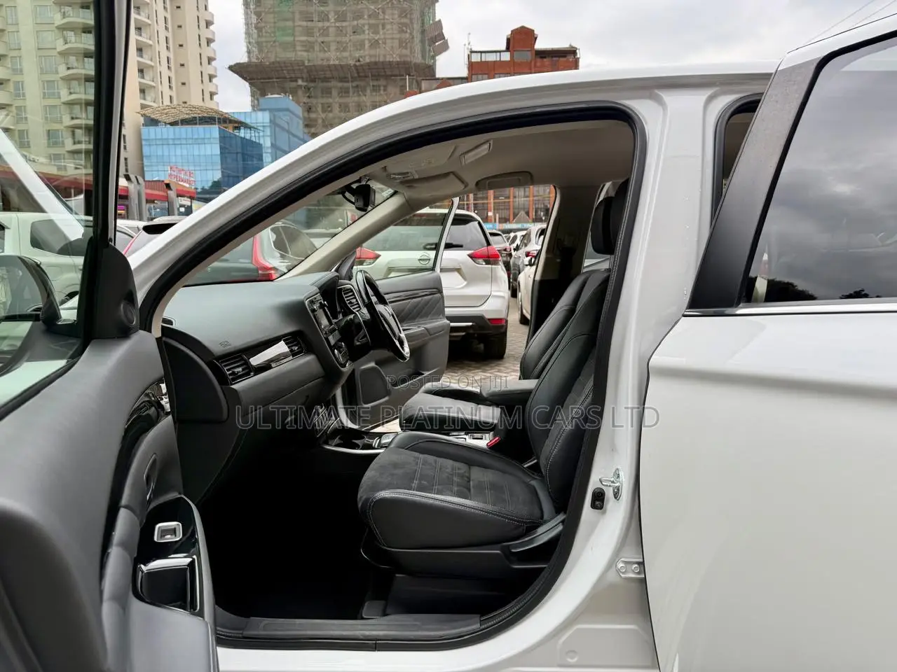 Mitsubishi Outlander 2.0 PHEV AWD 2018 White