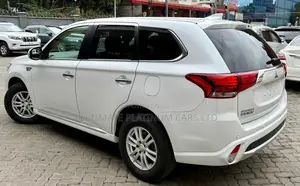 Mitsubishi Outlander 2.0 PHEV AWD 2018 White