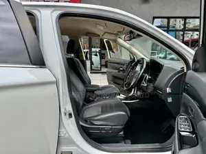 Mitsubishi Outlander 2.0 PHEV AWD 2018 White