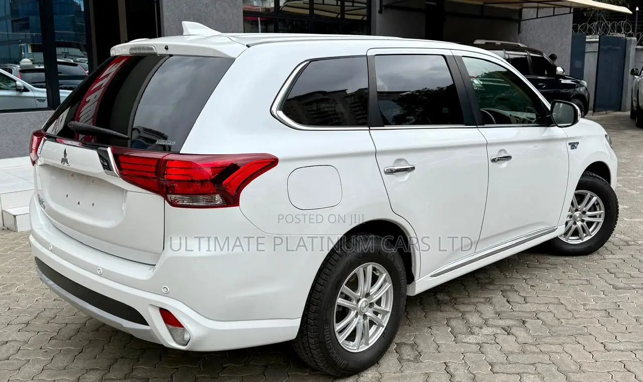 Mitsubishi Outlander 2.0 PHEV AWD 2018 White