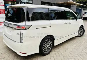 Nissan Elgrand 2018 White
