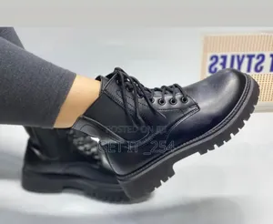 Restocked
Ankle Boot
37-42