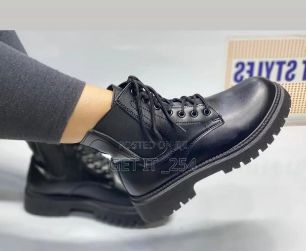 RestockedAnkle Boot37-42 - thumbnail 4