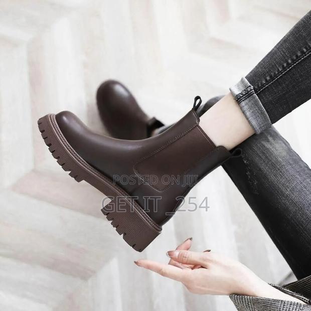 Lady Boot
Material 👌
Size - 36---40 - main view