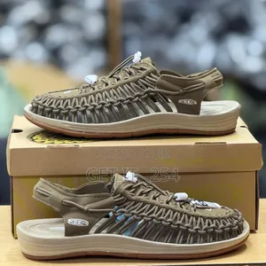 Keen
38-45 
Shoes