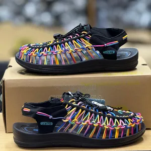 Keen
38-45 
Shoes