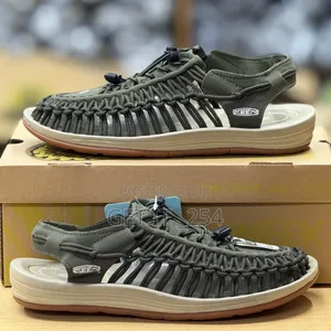 Keen
38-45 
Shoes