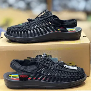 Keen
38-45 
Shoes
