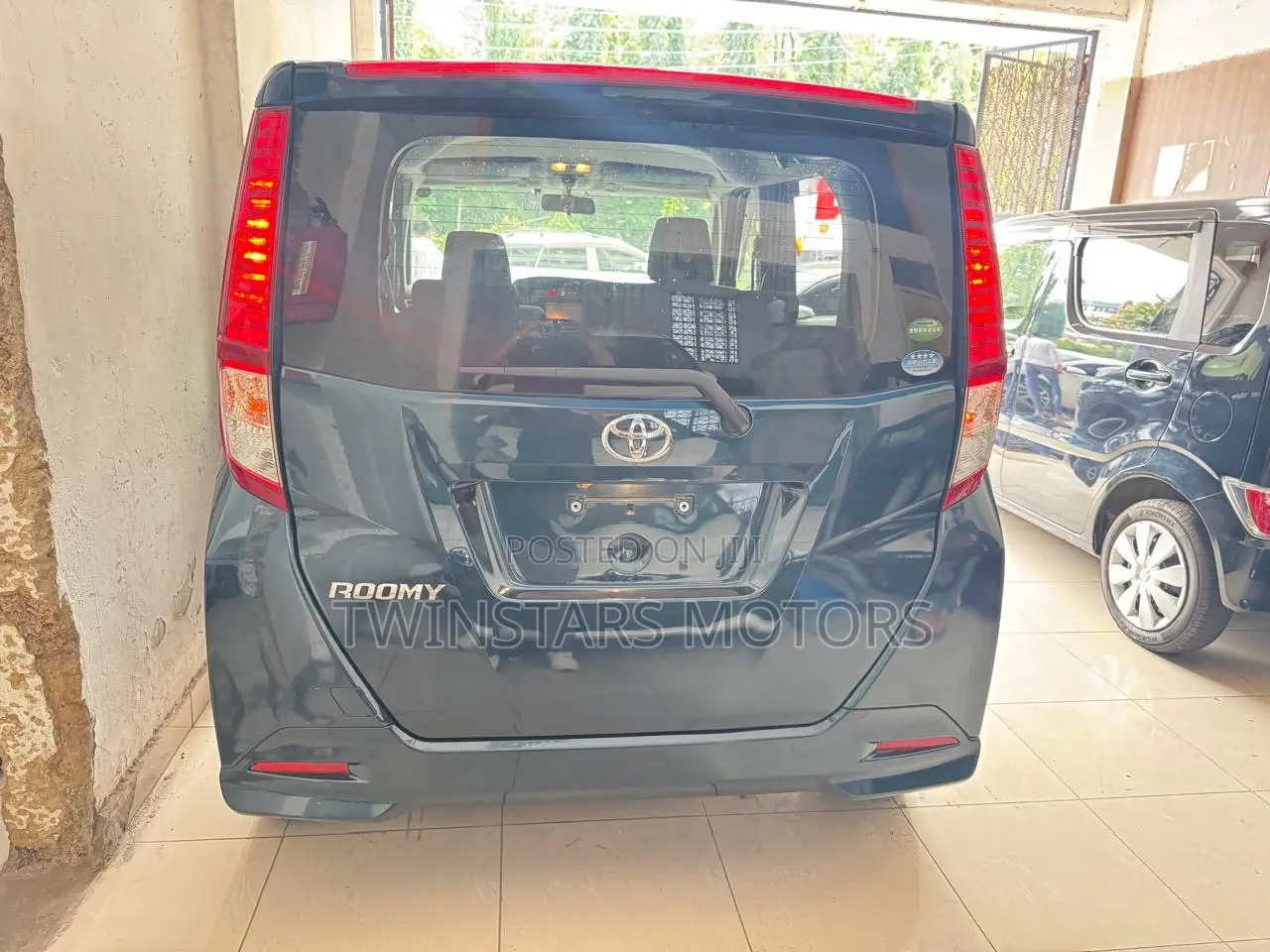 Toyota Roomy 1.0 FWD 2019 Blue