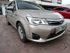 Toyota Axio 2016 Gold
