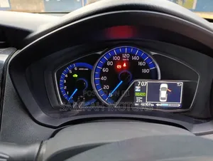 Toyota Axio 2016 Gold