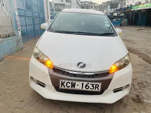 Toyota Wish 2014 White