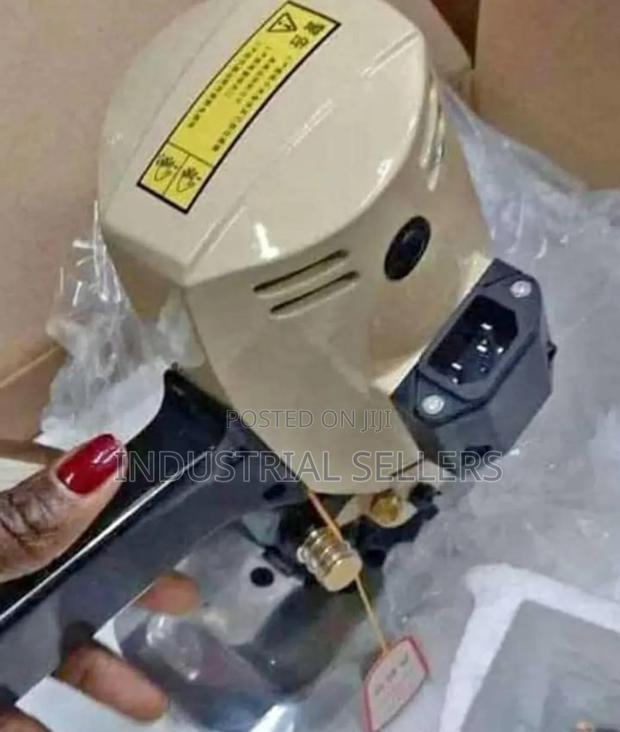 Original Cloth Cutting Machine - main view