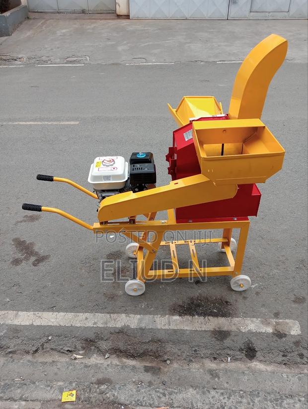 Petrol Powers Animal Feed Chopper - main view