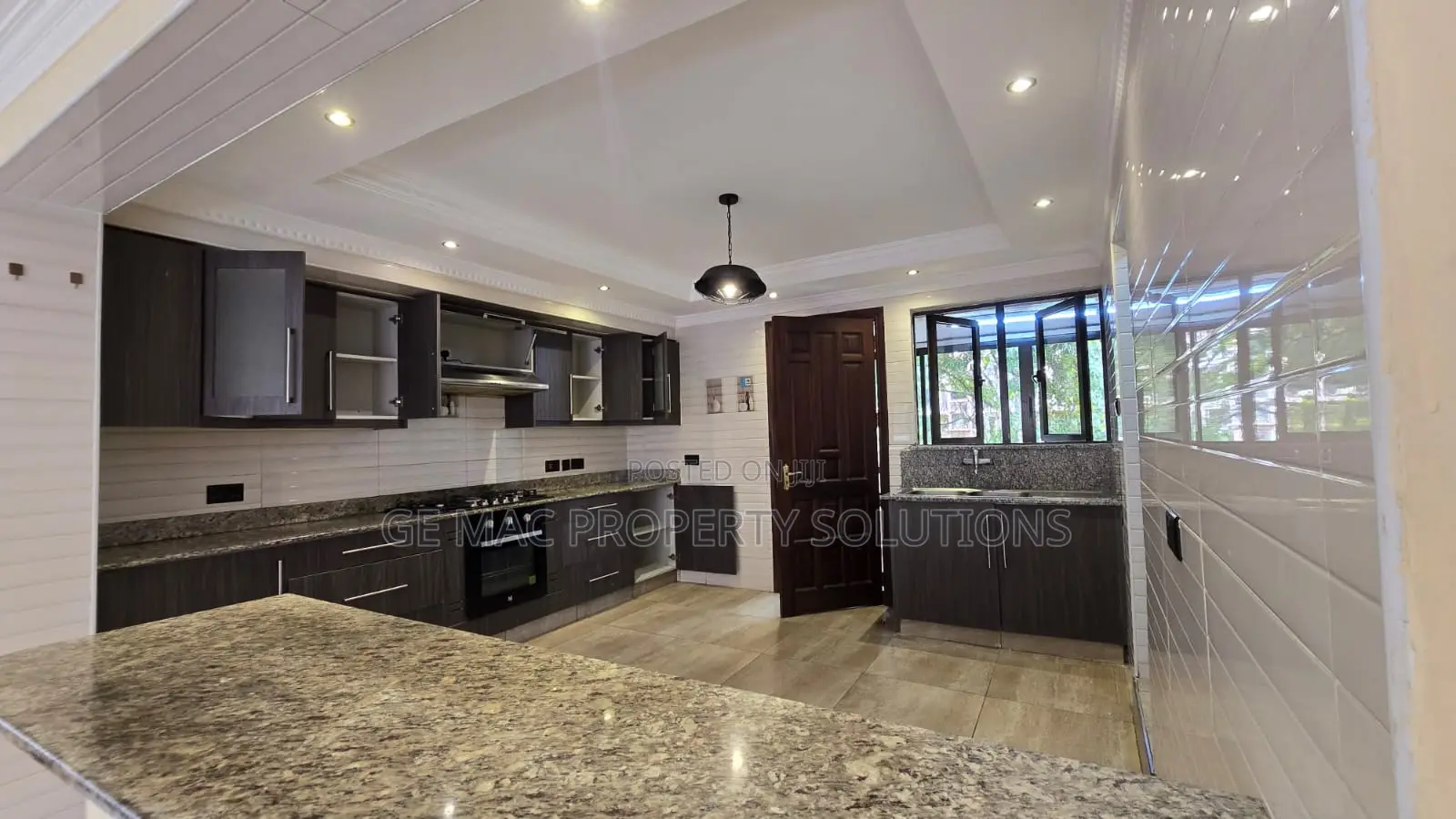 5bdrm House in Lavington, Muthangari for rent