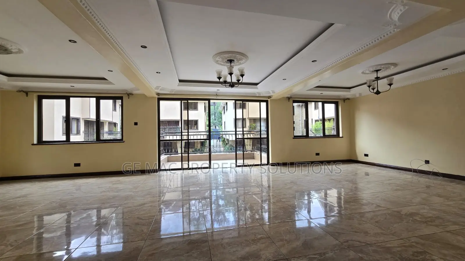 5bdrm House in Lavington, Muthangari for rent