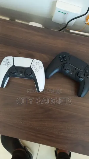 Ps5 Used Game Pads and Controllers