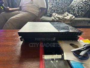 Ps4 Standard Used With 8 Games