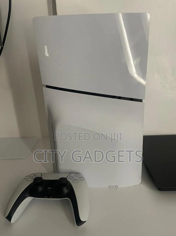 Used Ps5 Slim Disc Version 1tb - thumbnail 2