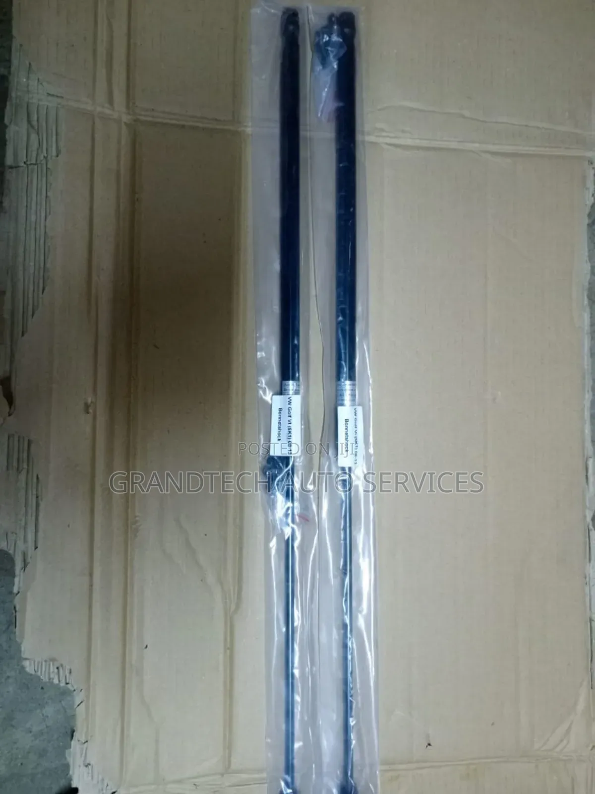 Vw Golf Mk6 Boot Shocks