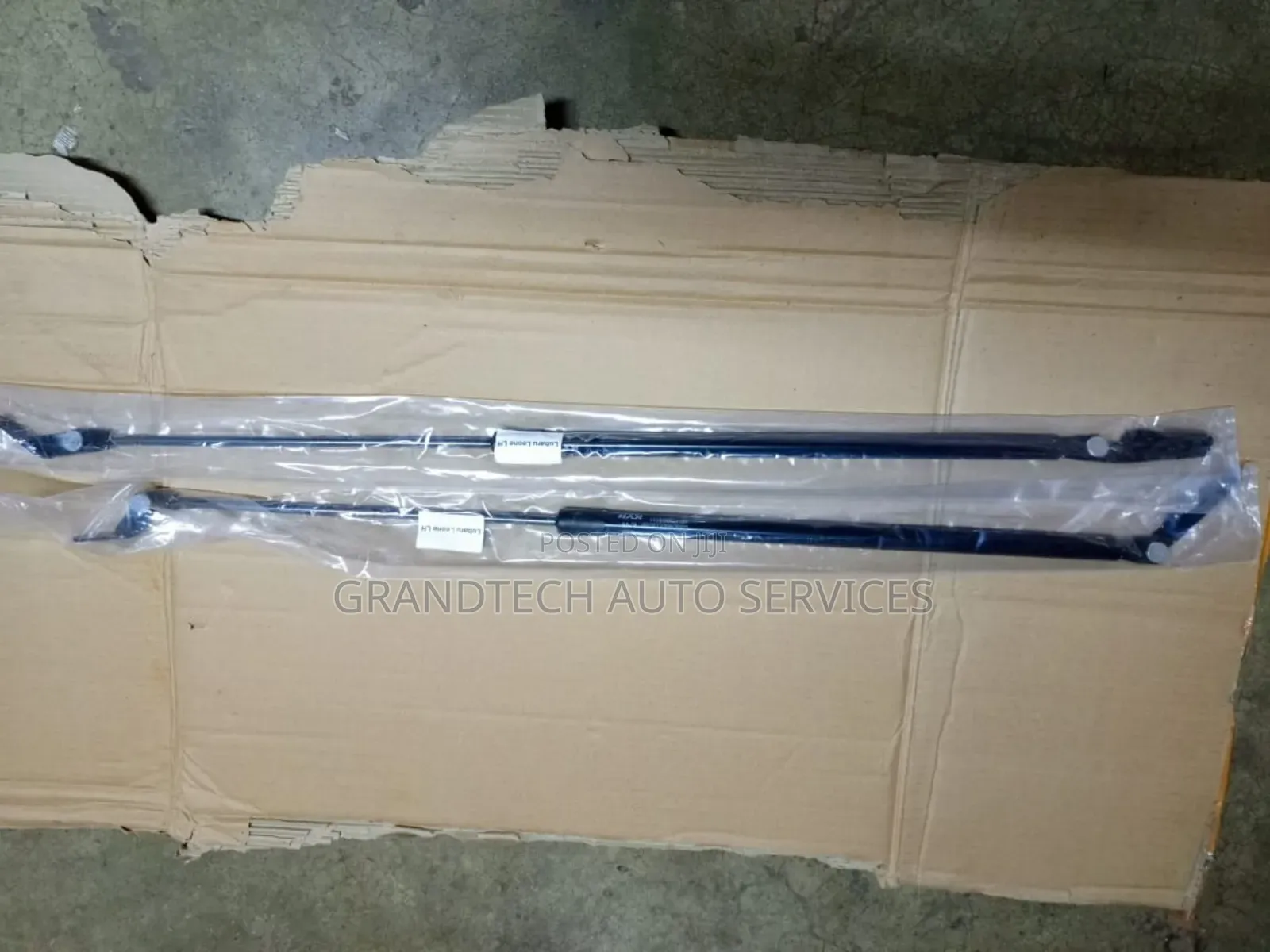 Subaru  Leone Boot Shocks