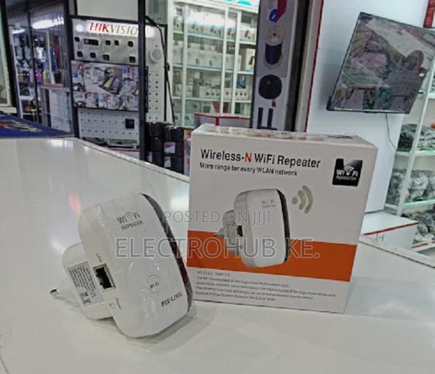 Model:Wr03t Wireless-N Wifi Repeater/Extender. - main view