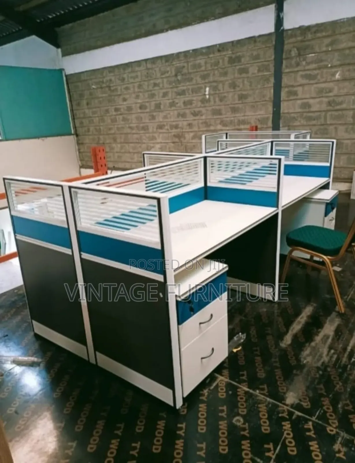 Four Way Workstation Blue 24ᄏᄋ