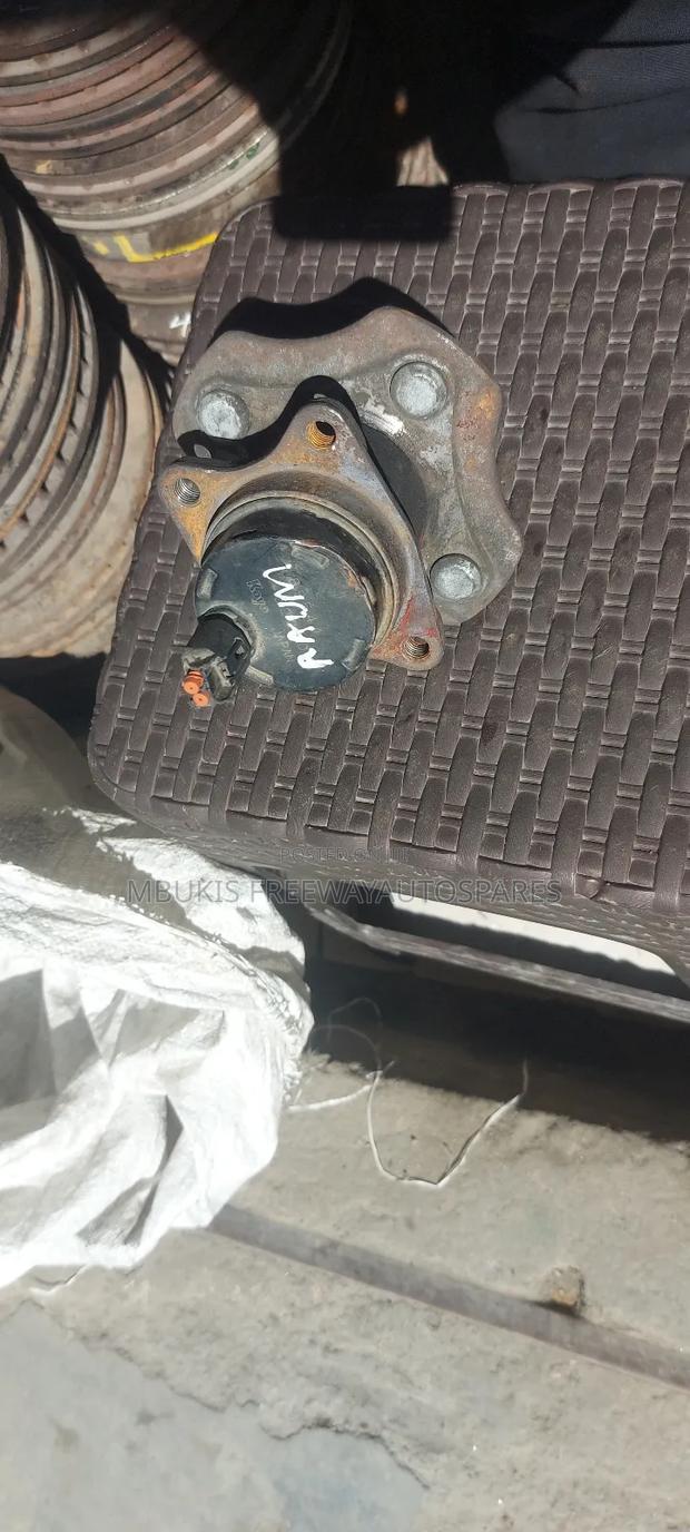 Rear Hub Toyota Raum