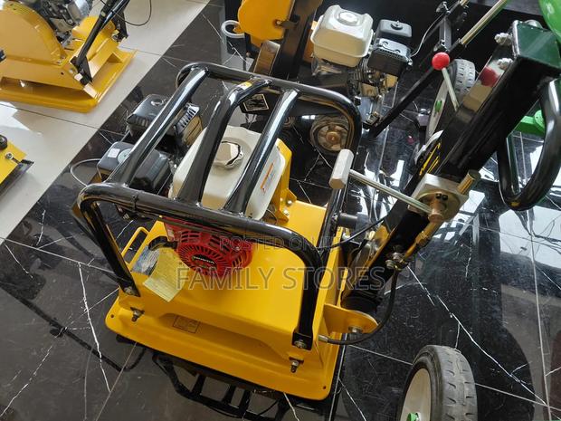 Heavy Duty Commercial Plate Compactor Reversible